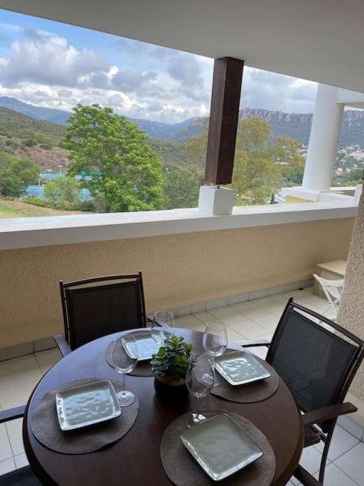 Superbe Appartement Village Cap Esterel 4P Climatise Сен-Рафаэль Экстерьер фото